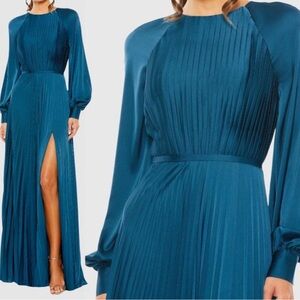 $498 Mac Duggal 26590 Size 6 Blue Pleated High Neck Long Sleeve Maxi Dress Gown